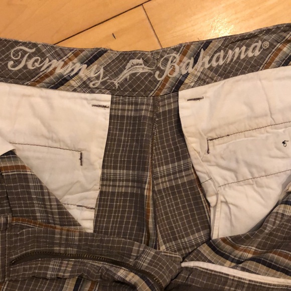 Tommy Bahama dress shorts - Picture 3 of 4